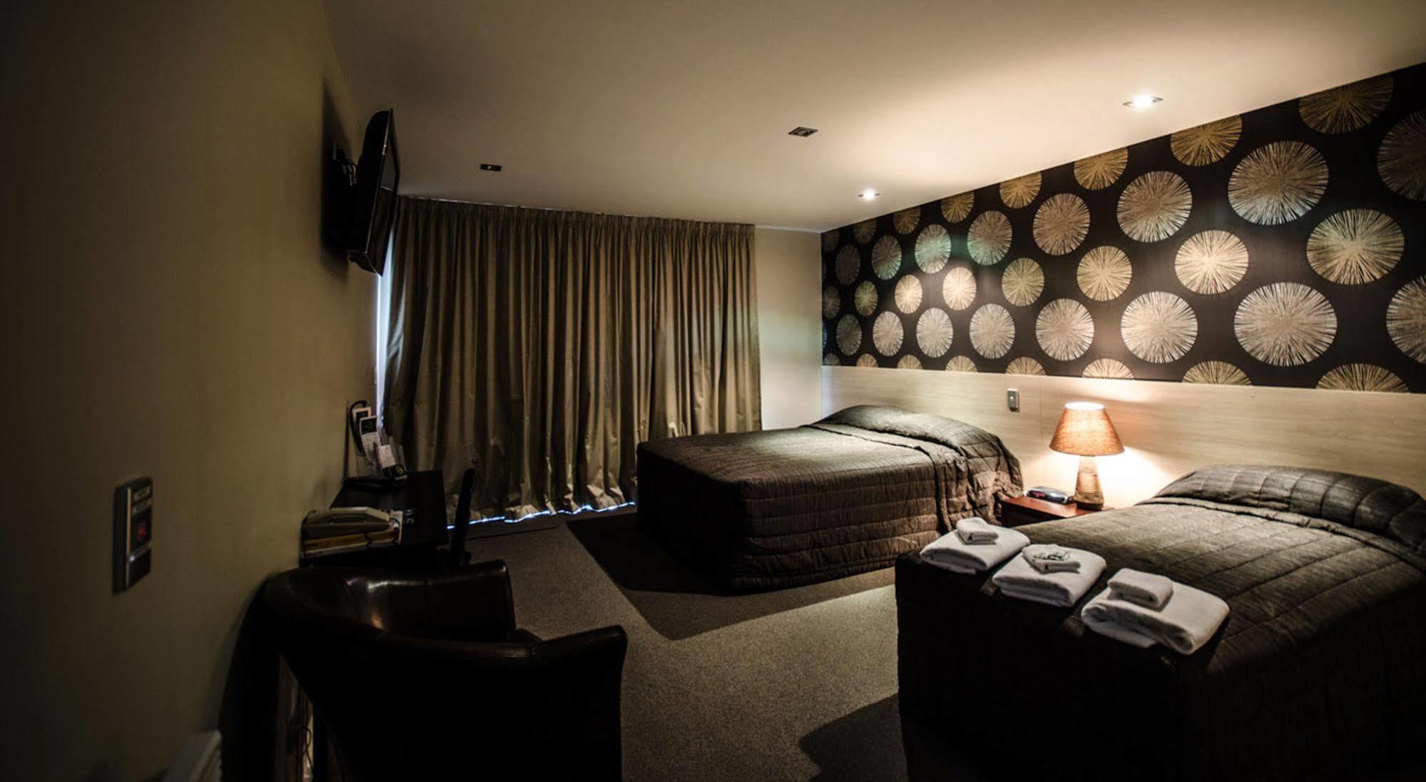 Racecourse Hotel And Motor Lodge Крайстчърч Екстериор снимка